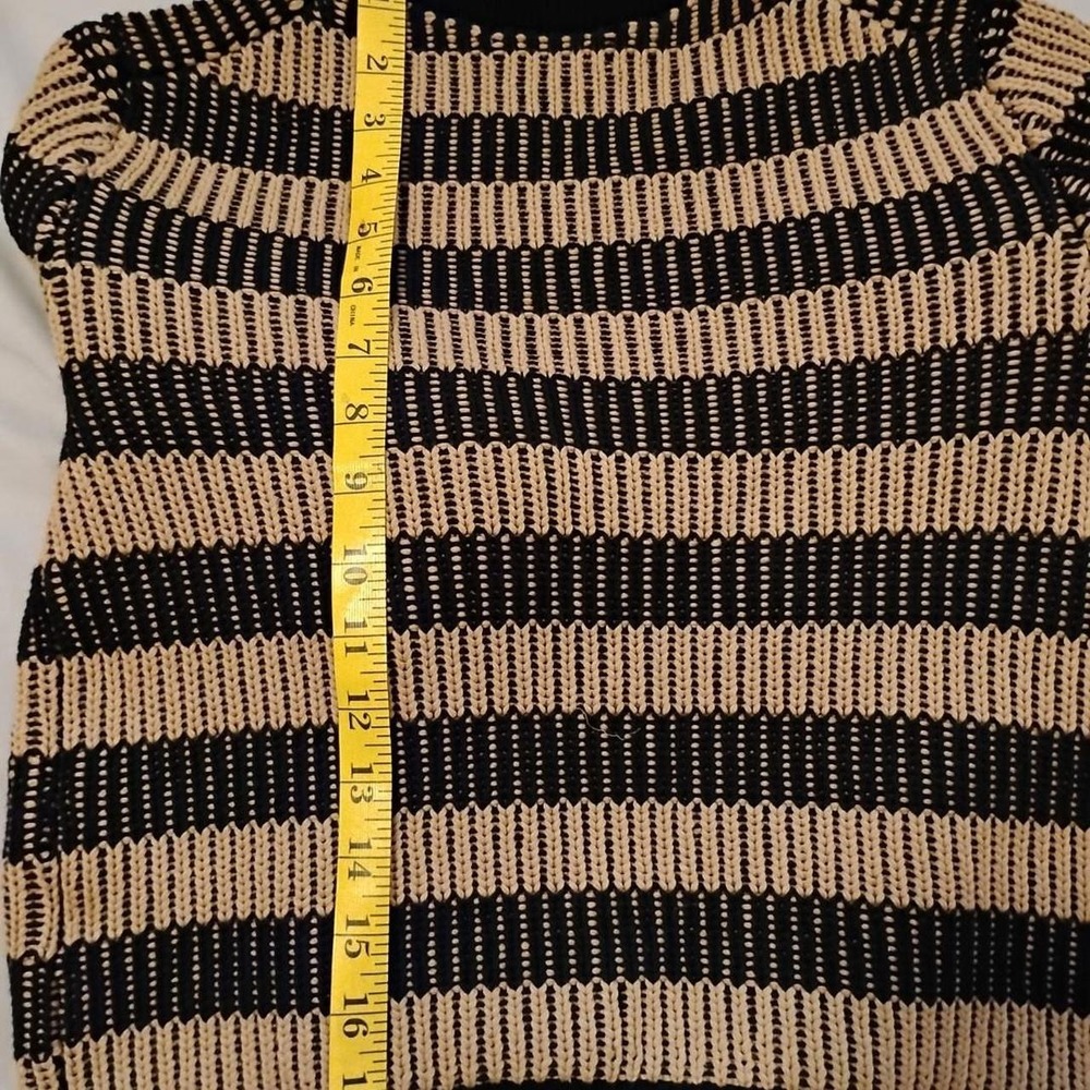 Banana Republic striped cardigan knit jacket. Cozy, textured jacquard knit - Picture 5 of 7